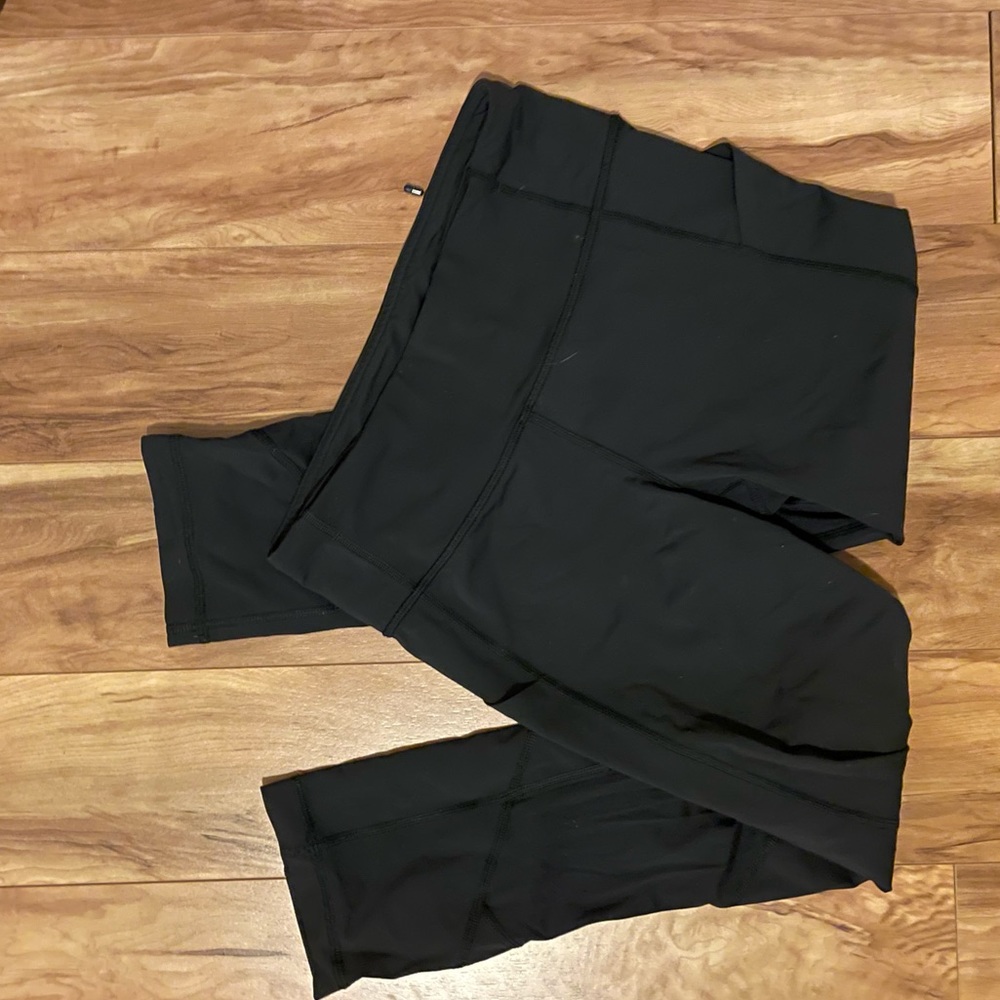 Lululemon crop leggings